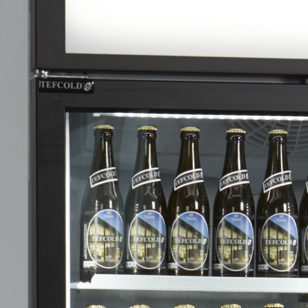 Displaykyl - 3-dörrars med ljus topp - 1315 liter - FSC1600H