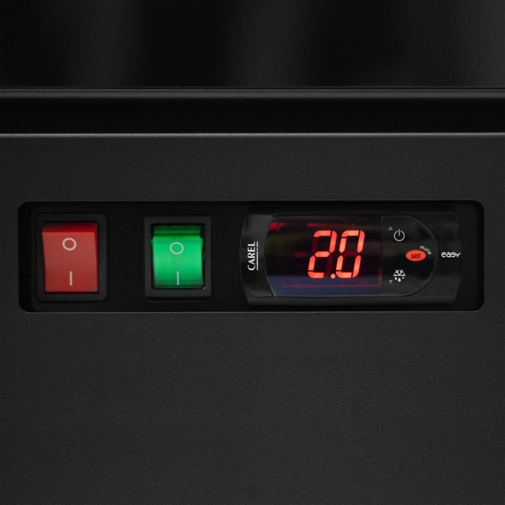 Display kyl - 3 dörrar - Svart