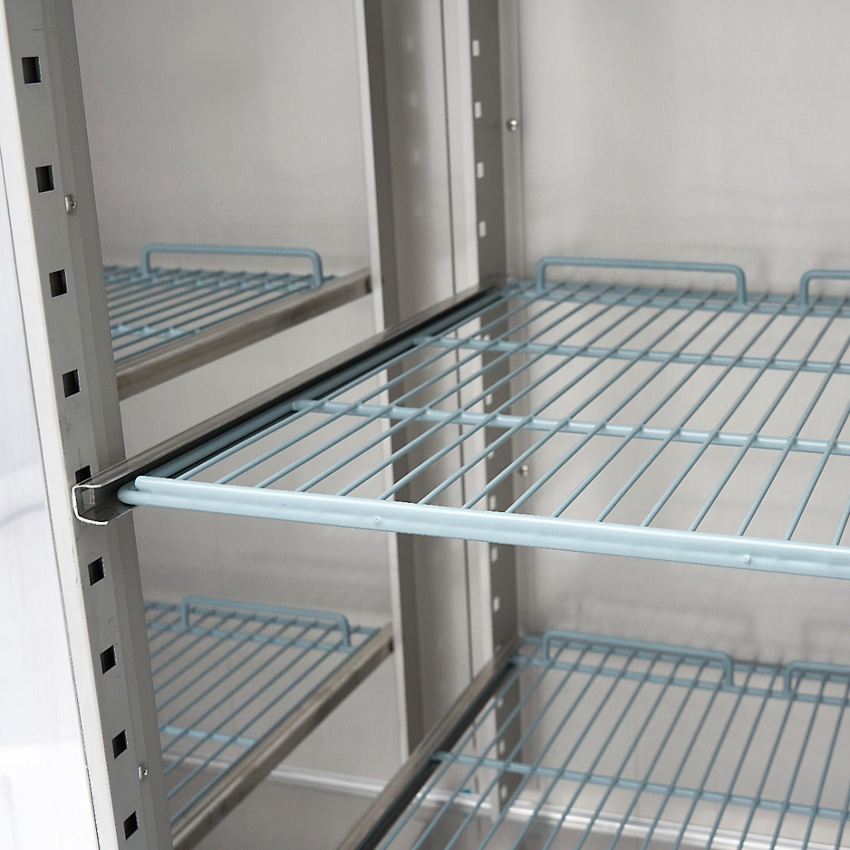 Frys - 1200L - 6 justerbara hyllplan (2/1GN) - Rostfritt stål - med glasdörr